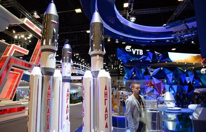 الإمارات العربية المتحدة تعتزم شراء مركبة سويوز الفضائية من روسيا