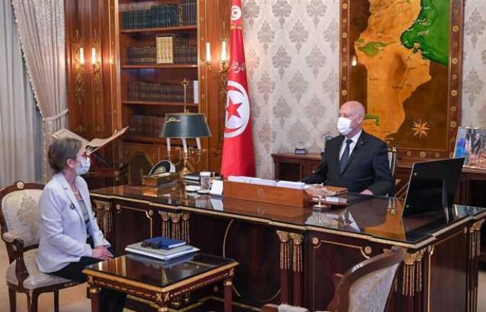 رئيس تونس لبودن: «أنت دخلت التاريخ والعالم كلّه يتحدّث عنك»