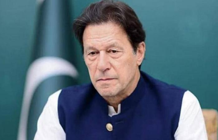 أمر باعتقال رئيس الوزراء الباكستاني السابق عمران خان