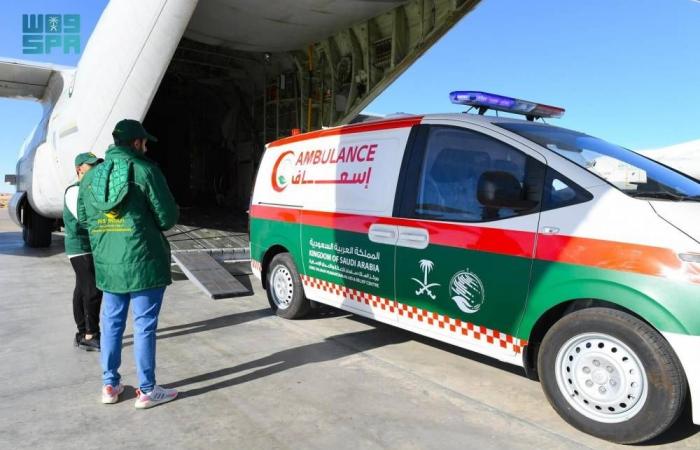 32 طن مواد طبية وسيارتي إسعاف لإغاثة غزة