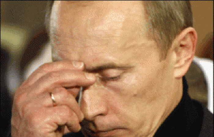 بالفيديو..حادث مروع يودى بسائق الرئيس الروسي «فلاديمير بوتين»