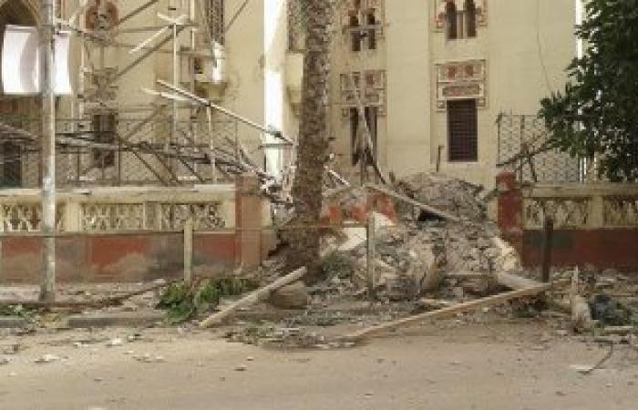 بالصور..انهيار مئذنة مسجد ابن خلدون الأثرى بالإسكندرية بسبب الطقس السيئ
