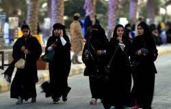 ما يتاح للرجال ويراقب النساء... سر الهجوم الجديد على السعودية