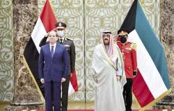 الرئيس السيسي يعود إلى مصر قادمًا من الكويت بعد زيارة عاجلة