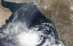الأرصاد تؤكد مجددا عدم تأثر المملكة بإعصار بيبارجوي والهند تعلن حالة الطوارئ