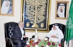 وزير الأوقاف الأردني يبحث مع «الأدلاء» خدمات الحجاج