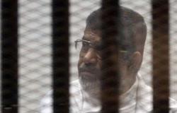 معاينة النيابة: وجود "شيكولاتة وكرواسون وهولز" فى غرفة سجن سكرتير مرسى