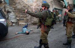 بالصور.. استشهاد شاب فلسطينى وإصابة 9 فى مواجهات مع قوات الاحتلال بالخليل