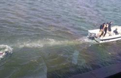 قوات الإنقاذ النهرى تنتشل جثة شخص غرق فى مياه النيل بالدقى