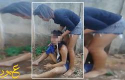  بالفيديو.. حفلة تعذيب بشعة لفتاة من صديقاتها ومحاولة دفنها حية 