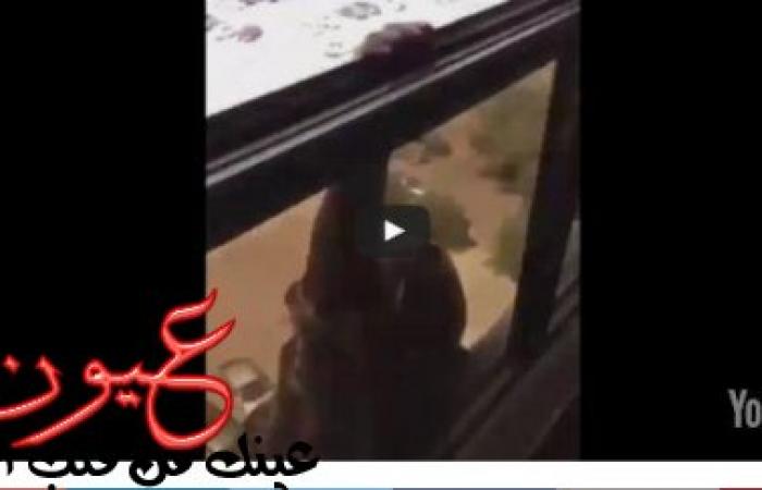 بالفيديو || سيدة ترفض مساعدة خادمتها وتصور سقوطها من الطابق السابع