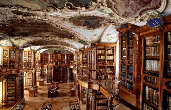 بالصور.. تعرف على ترتيب مكتبة الإسكندرية وسط أعرق وأجمل مكتبات العالم