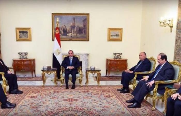 الخارجية الأمريكية والمخابرات اليونانية في مصر.. تفاصيل اجتماع السيسي الهام مع "بومبيو" و"روباتيس"