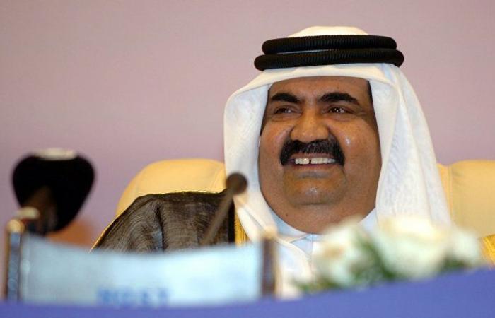 بعد فيديو احتجاز الهنود في الإمارات... سيلفي الأمير الوالد في قطر يثير جدلا