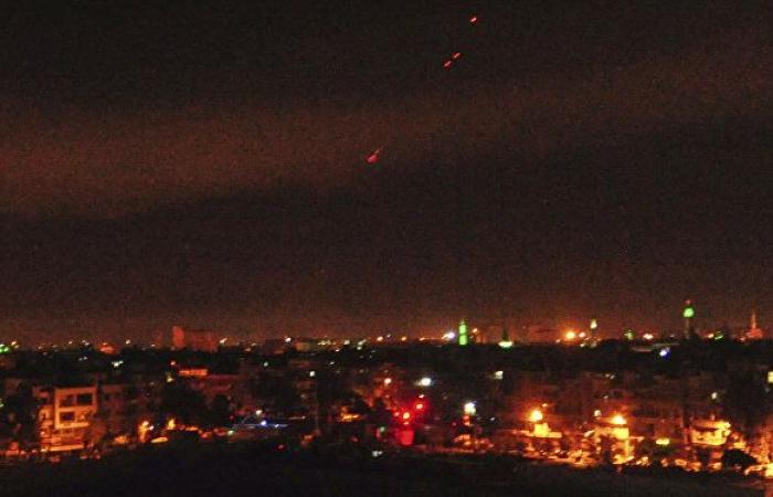 نتنياهو يعلن قصف إسرائيلي استهدف مستودعات أسلحة إيرانية قرب مطار دمشق