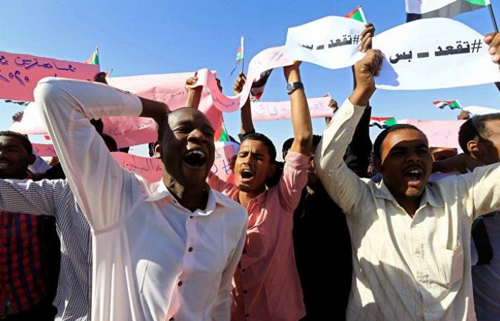 "تحسسوا رقابكم"... تهديد جديد بـ"قطع الرؤوس" في السودان (فيديو)