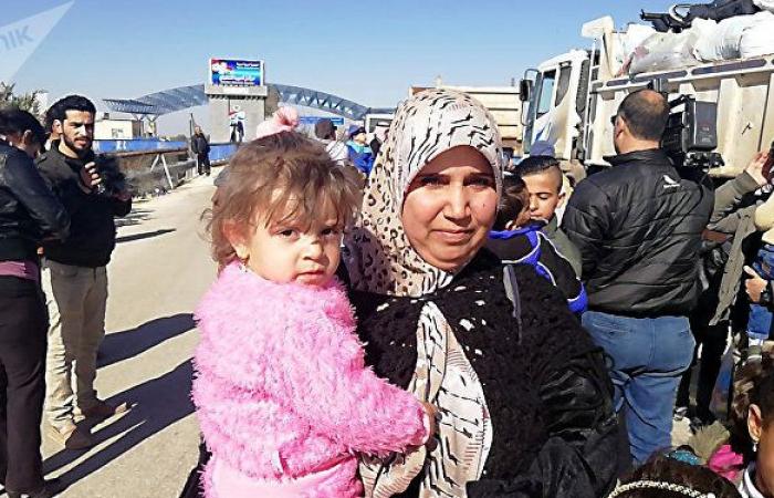 عودة نحو 100 سوري من مخيمات الأردن بينهم عشرات الفارين من الخدمة العسكرية