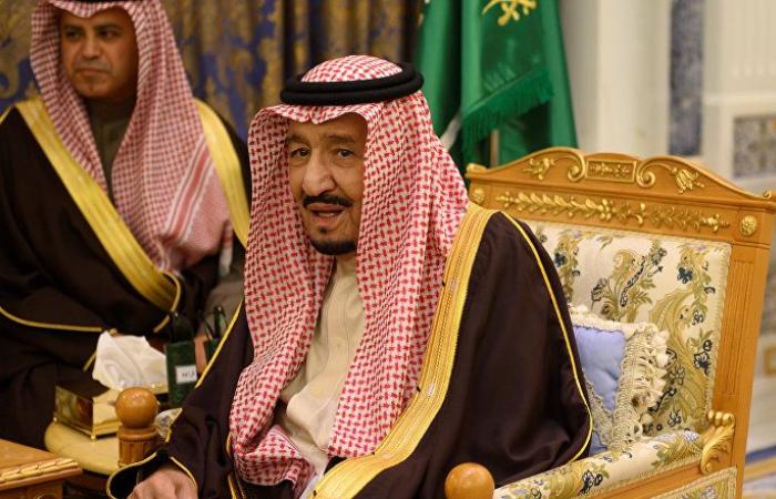 الملك سلمان يستقبل كبار المسؤولين عن الجهات الرقابية ويوجه رسالة بشأن الفساد (صور)
