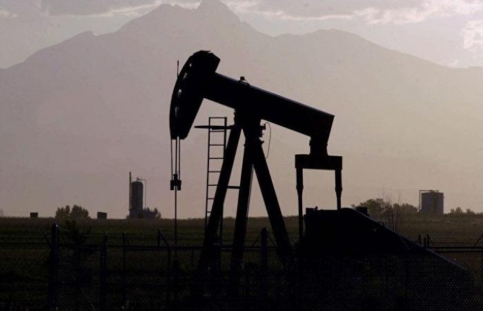 وزير الطاقة السعودي يعلن خفض إنتاج المملكة النفطي