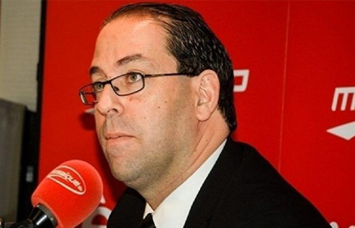 رئيس الحكومة التونسية يكشف عن علاقته المعقدة بالرئيس السبسي
