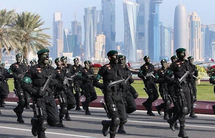 قوة عسكرية قطرية تصل إلى السعودية (صور)