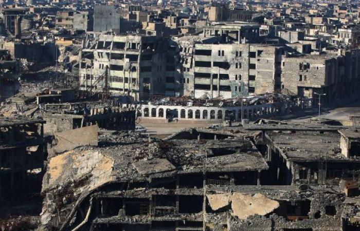 انتشال جثامين 7 مدنيين من بين آلاف ضحايا القصف الأمريكي لمدينة الرقة السورية