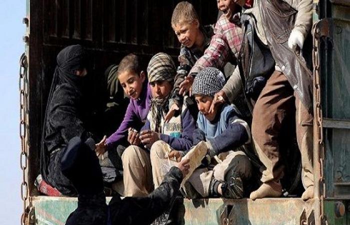 سوريا.. 30 شاحنة تقل أطفالا ونساء تخرج من الباغوز