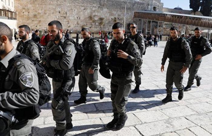 إسرائيل تغلق أبواب الأقصى وتعتقل 4 فلسطينيين بينهم سيدتان