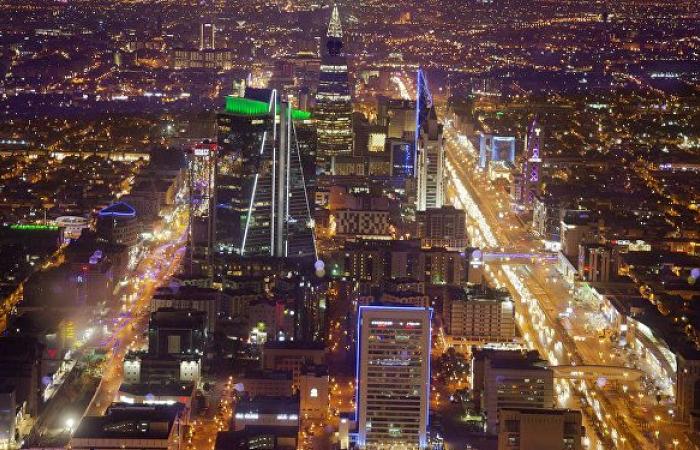 السعودية تتخذ قرارات جديدة بشأن أسعار البنزين ورسوم الوافدين في 2019