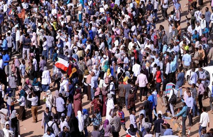 زيارة وفد الكونغرس إلى السودان تكشف مفاجأة... من شارك في المظاهرات