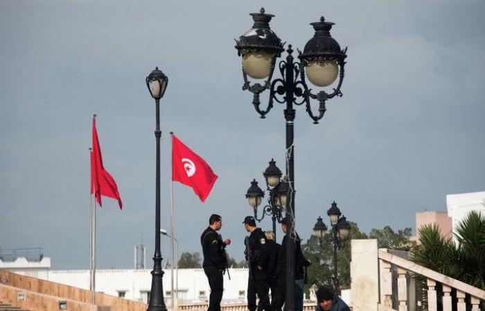 الهيئة العليا للانتخابات في تونس: انتخابات الرئاسة ستجرى في موعدها