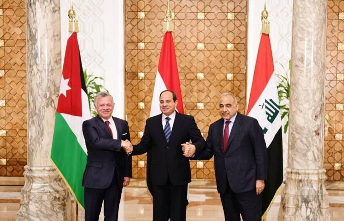قادة مصر والعراق والأردن يعقدون قمة في القاهرة