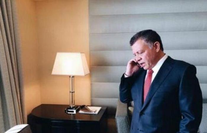 الملك يتلقى اتصالا هاتفيا من الرئيس الفلسطيني