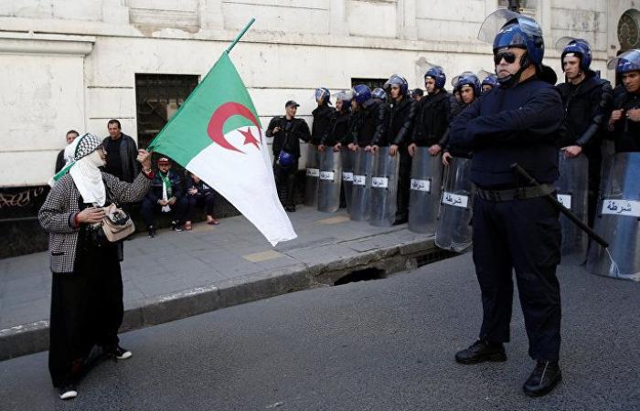 الأمن الوطني الجزائري ينفي المعلومات حول قمع المتظاهرين