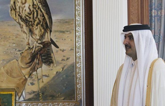 خليجيون: مغادرة تميم للقمة العربية كشفت مستقبل الأزمة الخليجية