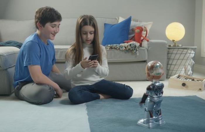 روبوت Little Sophia لتعليم الأطفال الذكاء الاصطناعي والبرمجة