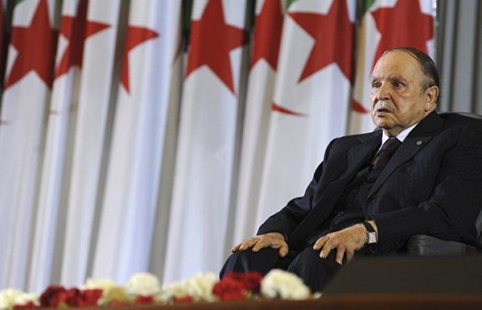 صحيفة: الجزائر أول بلد عربي يطيح بالرئيس سلميا