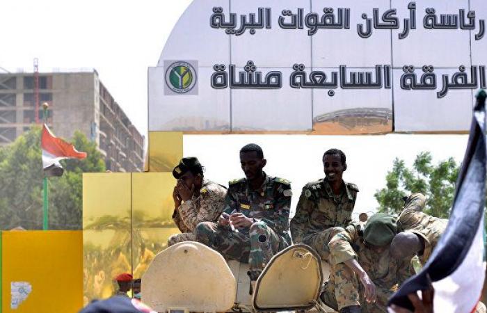 الشرطة السودانية: 16 شخصا قتلوا يومي الخميس والجمعة بأعيرة نارية طائشة في الاعتصامات