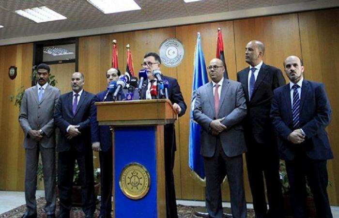 نائب ليبي: "ميليشيات طرابلس" تحتجز حكومة المجلس الرئاسي وتمنعهم من السفر