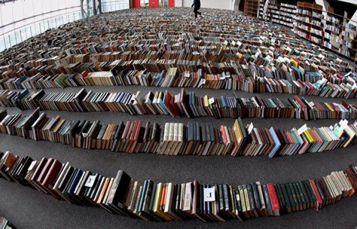 في اليوم العالمي للكتاب... حقيقة أن العربي يقرأ 6 دقائق سنويا