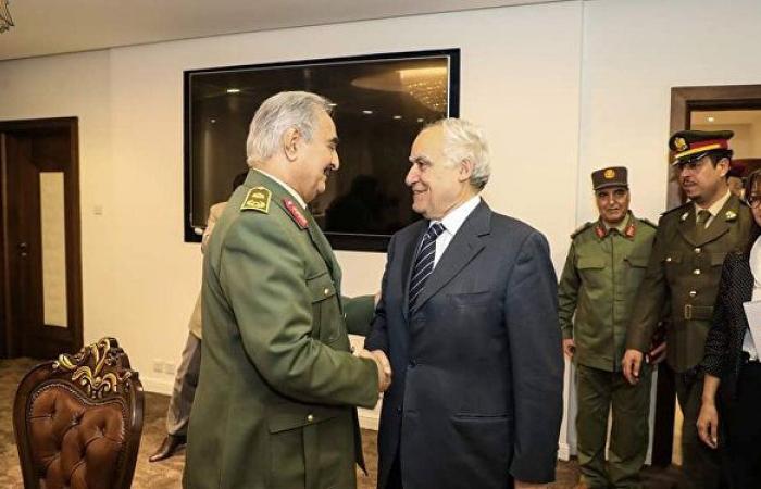 مستشار ولي عهد أبو ظبي السابق: دعم الإمارات لحفتر من أجل توحيد ليبيا