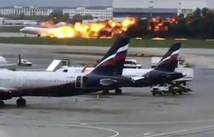 العاهل الأردني يعزي بوتين بضحايا حادث طائرة الركاب الروسية