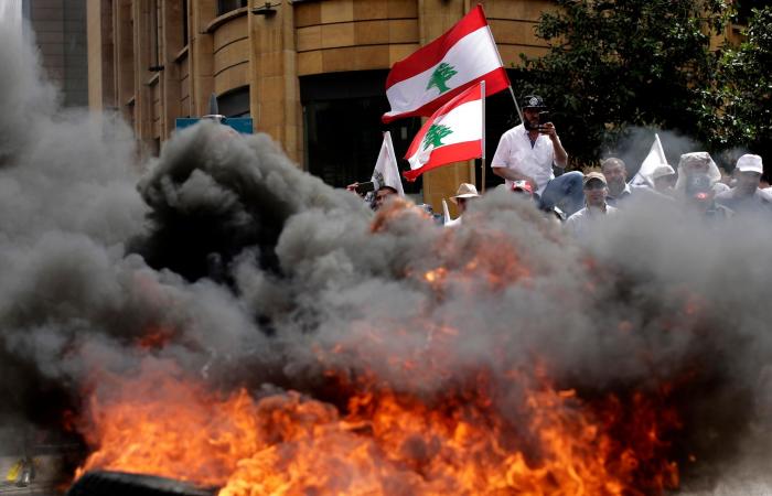 عودة الاحتجاجات في لبنان مع بحث الحكومة تدابير تقشف