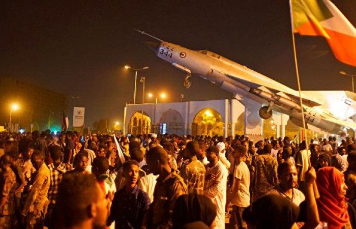 المجلس الانتقالي السوداني يعلن استئناف المفاوضات مع قوى التغيير