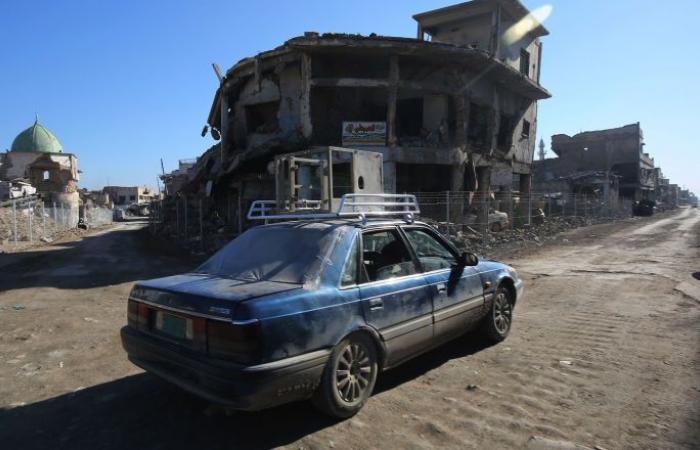 انفجار سيارة مفخخة في الموصل يسقط قتيل وثلاثة جرحى
