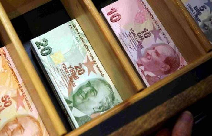 احتياطي النقد الأجنبي لدى تركيا يتراجع 1.3 مليار دولار بأسبوع