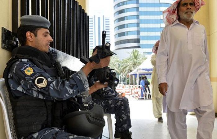 كاميرات المراقبة تكشف حادثة تحرش بطلها وافد عربي في الكويت
