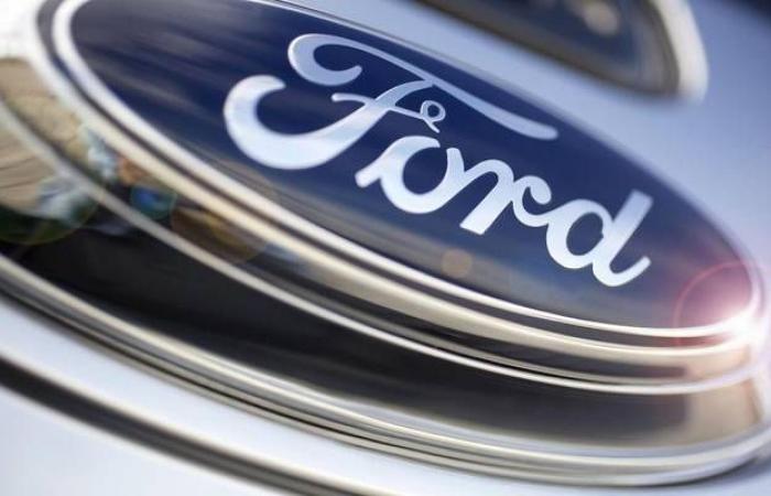 فورد ستنفق 180 مليون دولار لتسوية قضية تعليق سيارات إكسبلورر