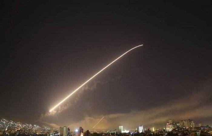 وكالة: الدفاعات الجوية السورية تتصدى لهجوم إسرائيلي