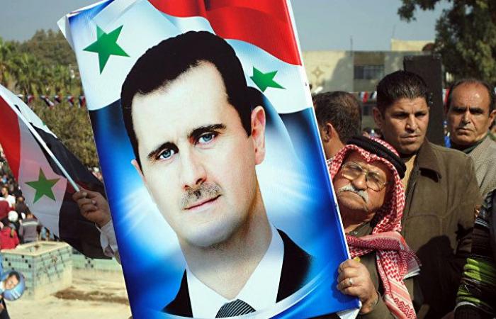 صورة قديمة للرئيس بشار الأسد في مرحلة الدراسة الثانوية